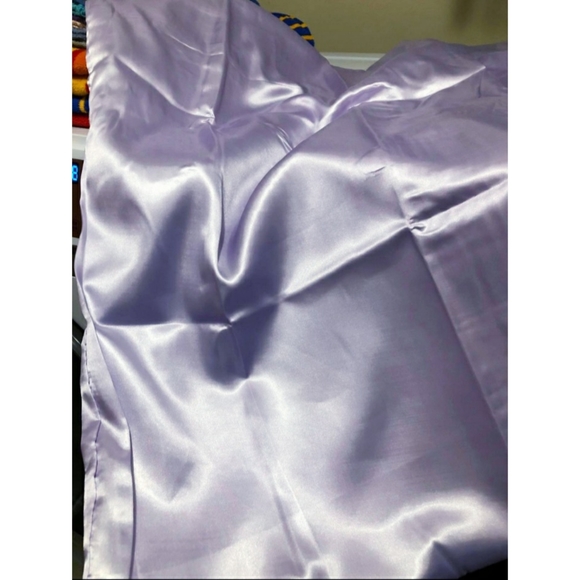 Silk Satin PillowcaseLight Purple, 20x26 in - Picture 8 of 8